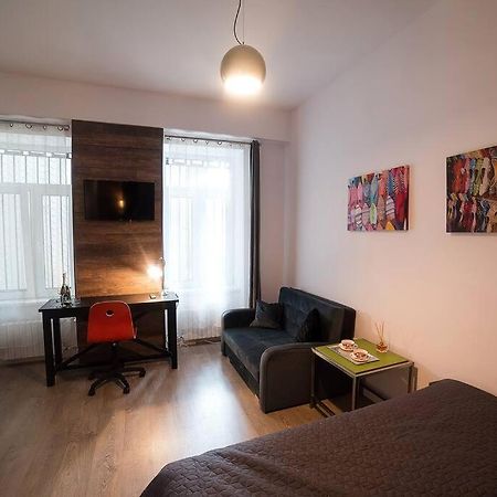 Ultra Central Bohemian Apartment 2 Cluj-Napoca Exterior foto